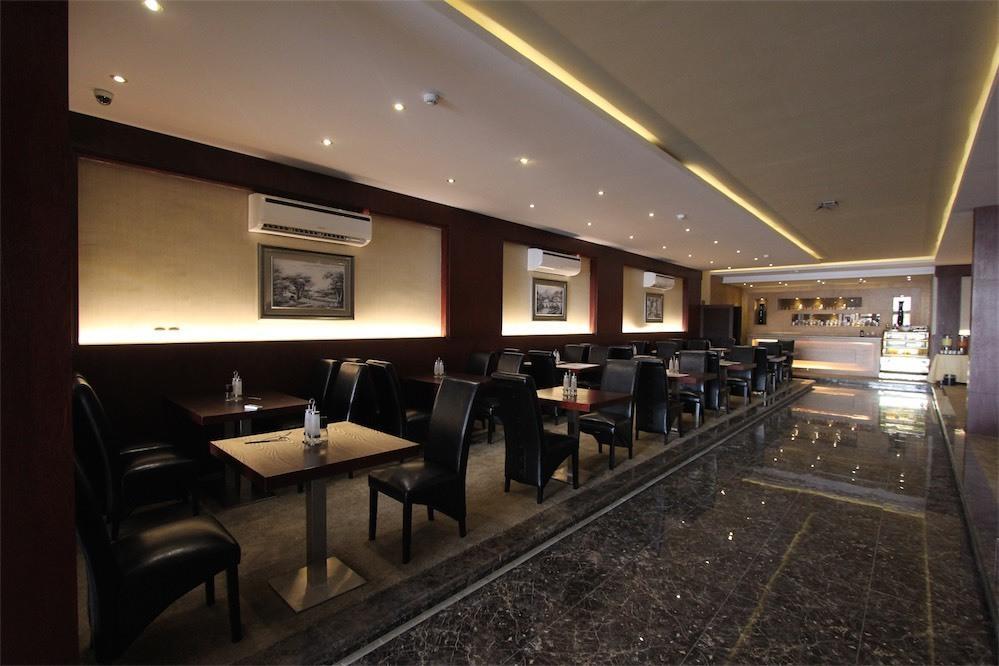 Taleen Granada Hotel Apartments Rijad Zewnętrze zdjęcie