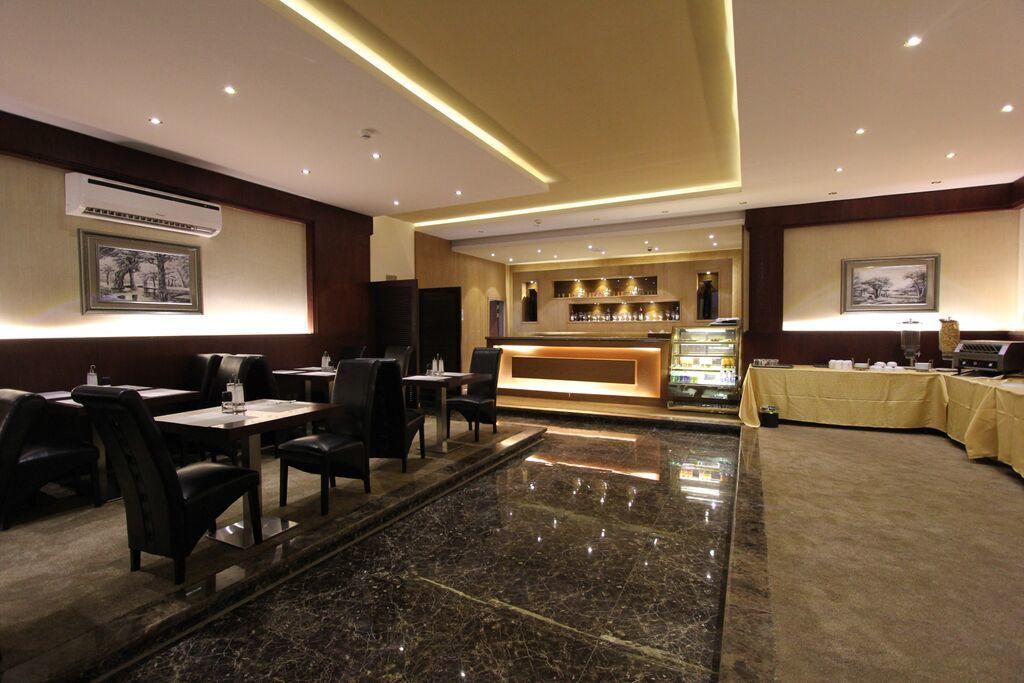 Taleen Granada Hotel Apartments Rijad Zewnętrze zdjęcie